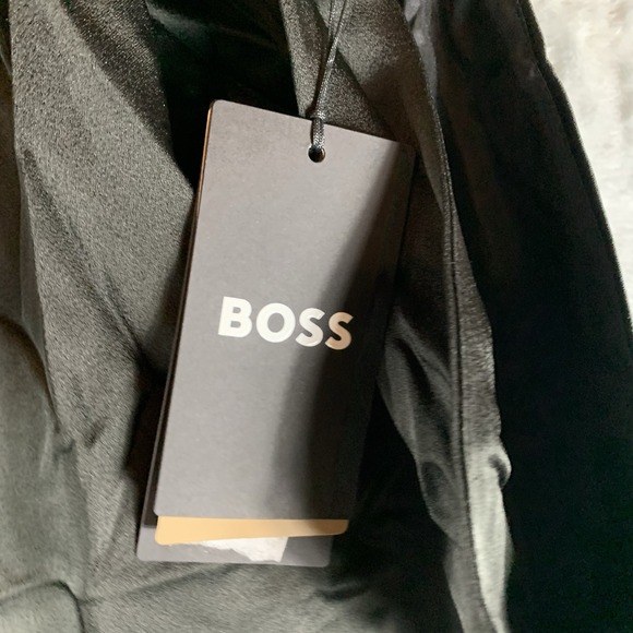 Hugo BOSS Women's Datinar Dress 12 Black Twist Neck Sleeveless Satin Top Stretch - Picture 5 of 12